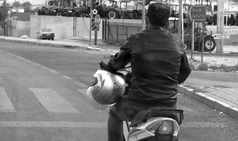 Kask� Kafas�na Takmayan�n Maskesini Do�ru Takmas�n� BEKLEME